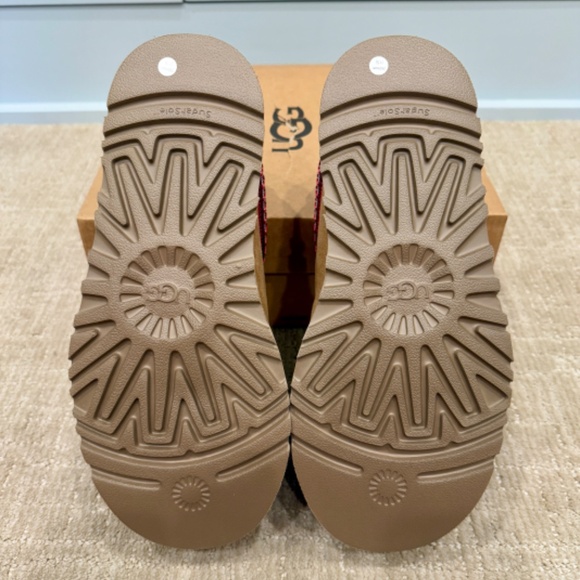 ***AUTHENTIC***  UGG Tazz II - Chestnut - Picture 8 of 10